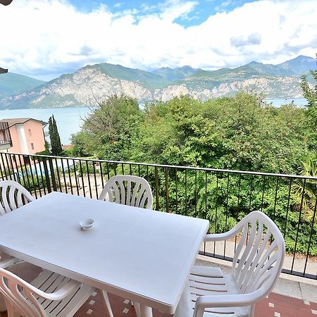 Residenza Candor With Pool Malcesine Bagian luar foto