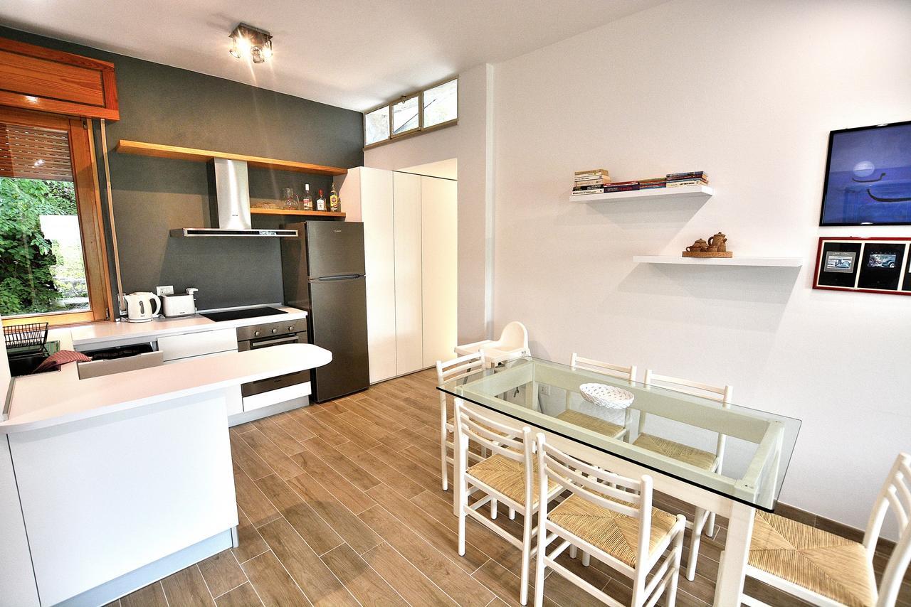 Residenza Candor With Pool Malcesine Bagian luar foto