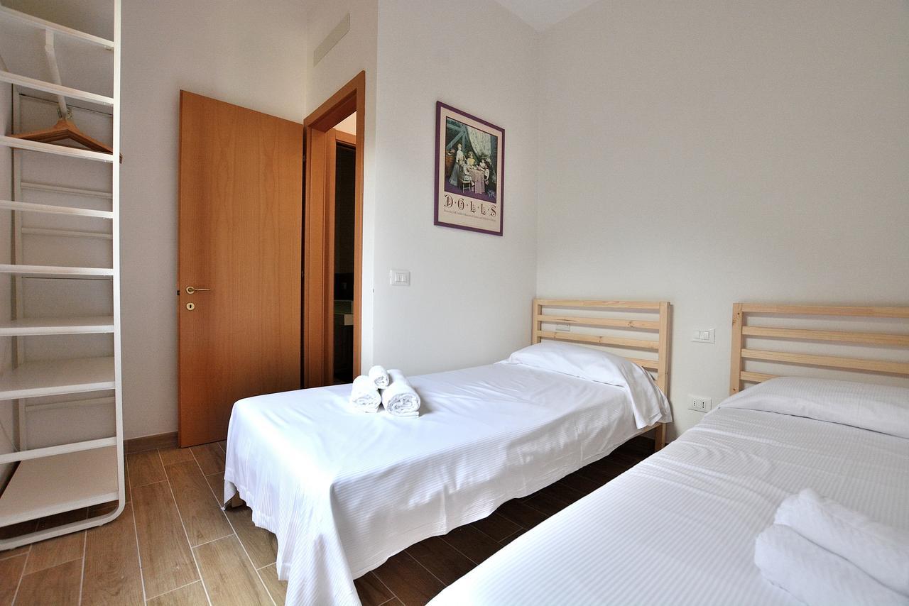 Residenza Candor With Pool Malcesine Bagian luar foto