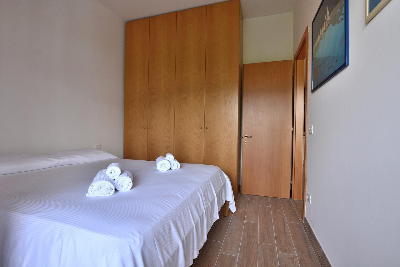Residenza Candor With Pool Malcesine Bagian luar foto